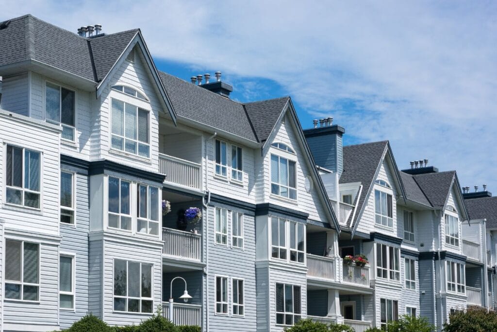 apartment roof replacement
